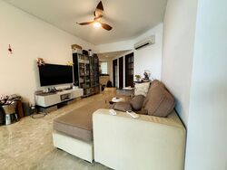 Simei Green Condominium (D18), Condominium #581786981